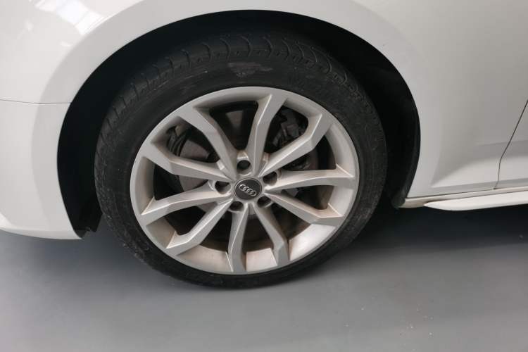 Used Audi A4L 2018 30th Anniversary Edition 40 TFSI Fashion Model