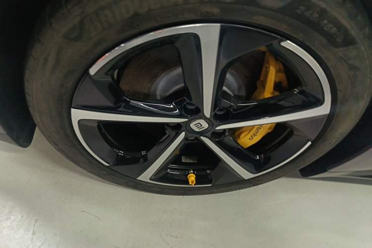 Used  SU7 2024 Four-Wheel Drive Ultra-Long Range Advanced Intelligent Driving Max Edition