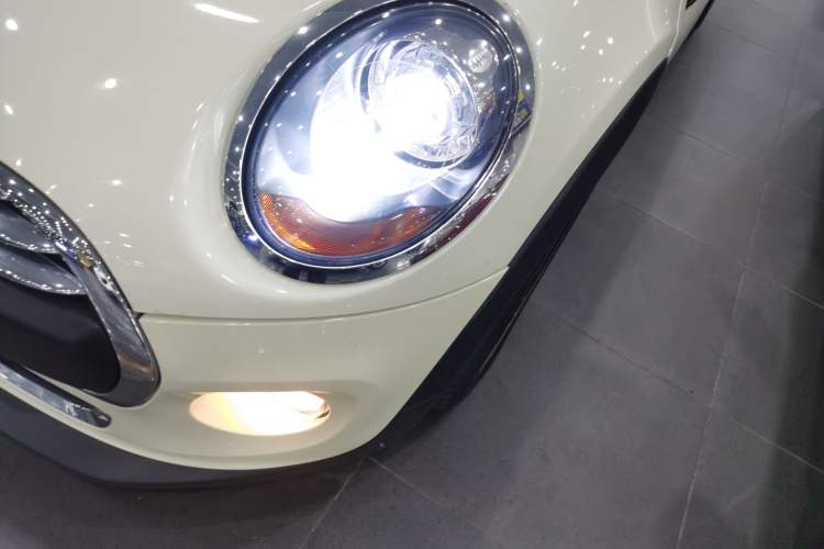 Used  MINI 2016 1.2T ONE Pioneer Edition
