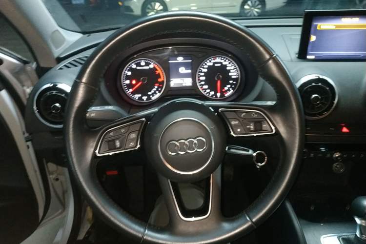 Used Audi A3 2019 Limousine 35 TFSI Fashion Edition China VI Emission Standard