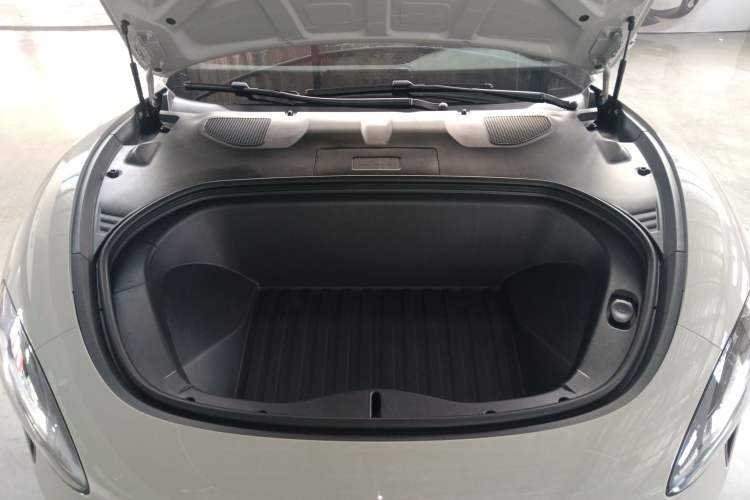 Used  SU7 2024 Rear-Drive Long-Range Intelligent Driving Version
