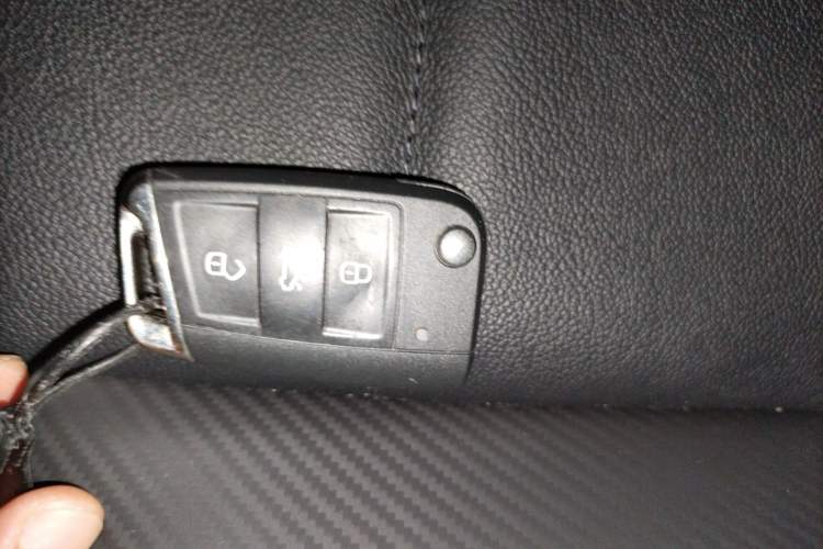 Used Volkswagen T-ROC 2020 280TSI DSG Two-Wheel Drive Comfort Version
