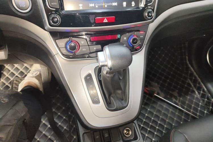 Used Haval M6 2019 1.5T DCT Two-Wheel Drive Elite Version China VI Standard
