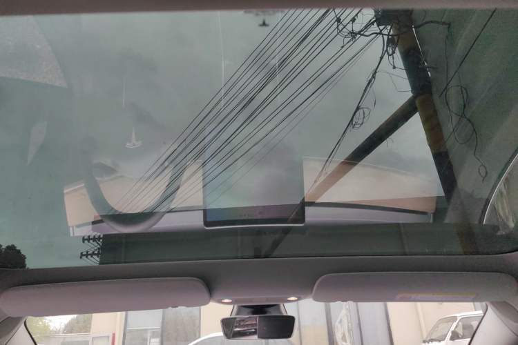 Used Tesla Model 3 2019 Long-Range All-Wheel-Drive Version
