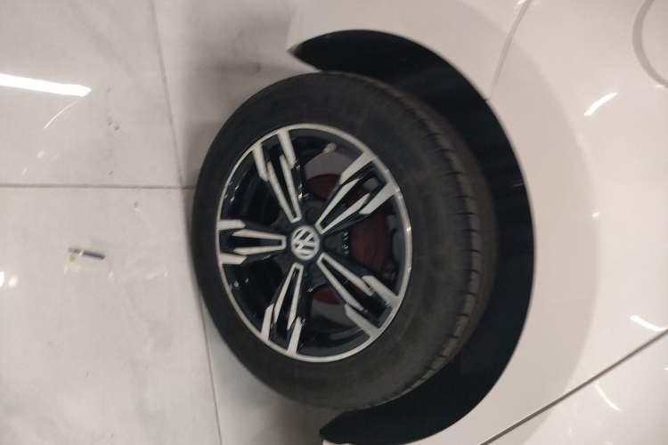 Used Volkswagen Polo 2016 1.6L Automatic Comfort Model