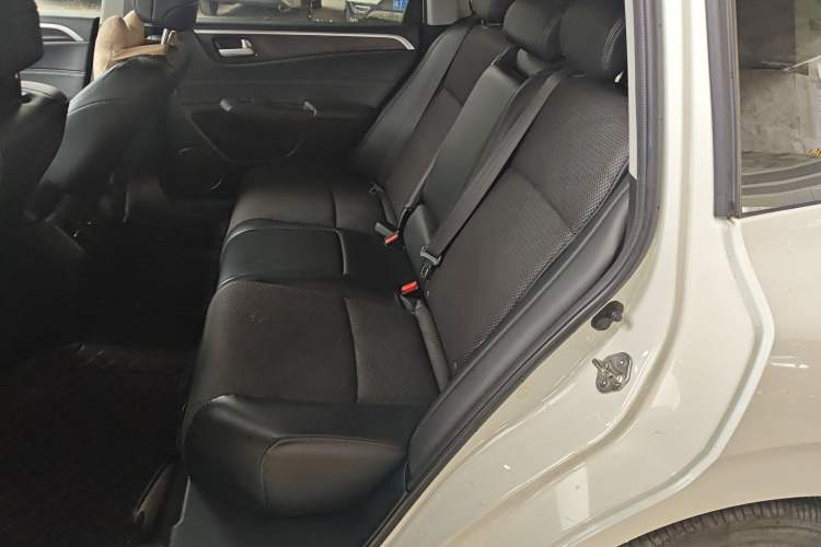 Used Honda Jade 2016 1.8L Automatic Comfort Elite Version 5 Seats
