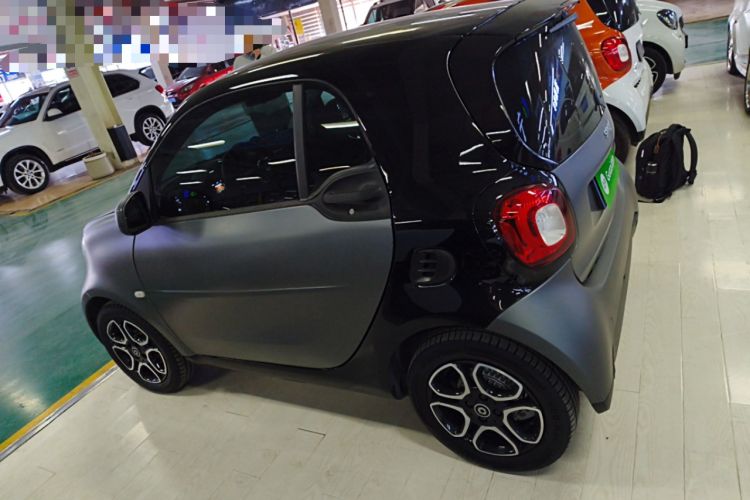 Used  fortwo 2019 0.9T 66kW Hardtop Wind Power Edition China VI
