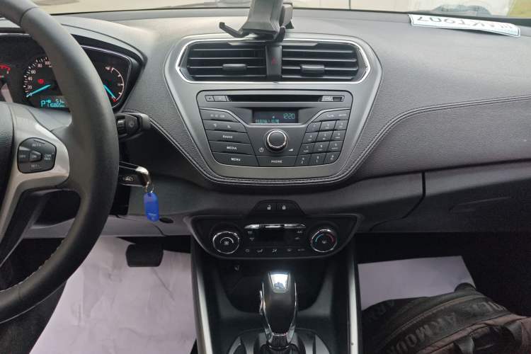 Used Ford Escort 2015 1.5L Automatic Fashion Model
