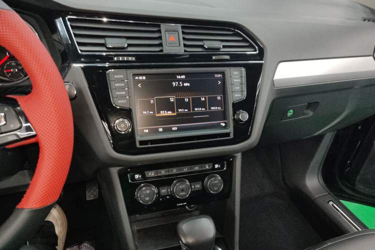 Used Volkswagen Tiguan L 2017 380TSI Automatic All-Wheel-Drive Flagship Edition
