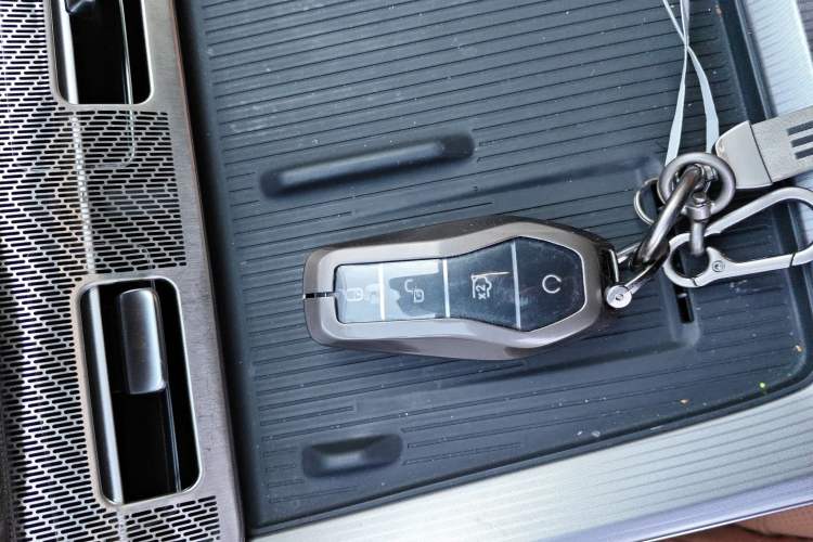 Used BYD Han L 2025 DM-i 200KM LiDAR Luxury Model
