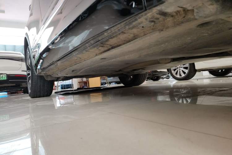 Used Volkswagen Tiguan L 2021 330TSI Automatic Two-Wheel Drive R-Line Flagship Edition
