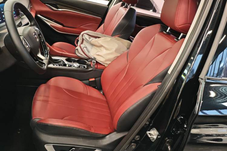 Used Changan CS75 PLUS 2021 1.5T Automatic Luxury Version
