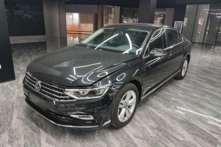 Used Volkswagen Magotan 2025 Zhongxiang Version 280TSI DSG Comfort Edition