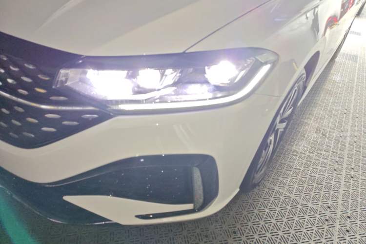 Used Volkswagen Lavida 2024 300TSI DSG Starry Sky Deluxe Edition
