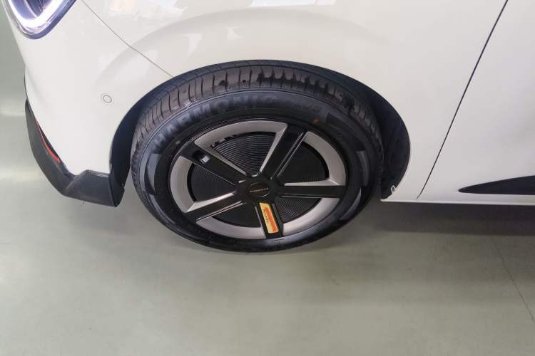 Used Dongfeng NAMMI 01 2024 Co-Creation Edition – Co-Creation WE Version
