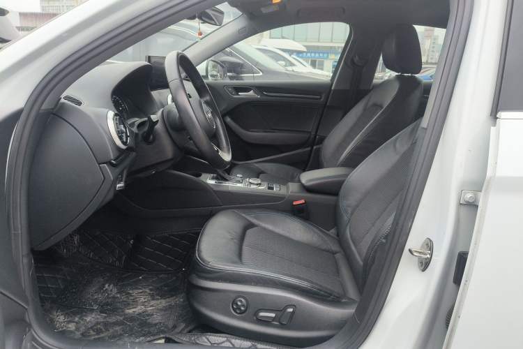 Used Audi A3 2019 Limousine 35 TFSI Fashion Edition China VI Emission Standard