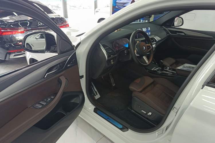 Used BMW X4 2021 xDrive 25i M Sport Night Edition package
