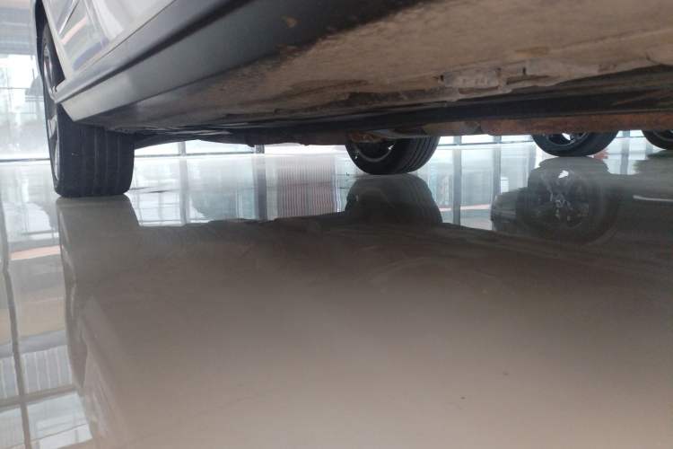 Used Mercedes-Benz GLK-Class 2013 GLK 300 4MATIC Dynamic Sunroof Model
