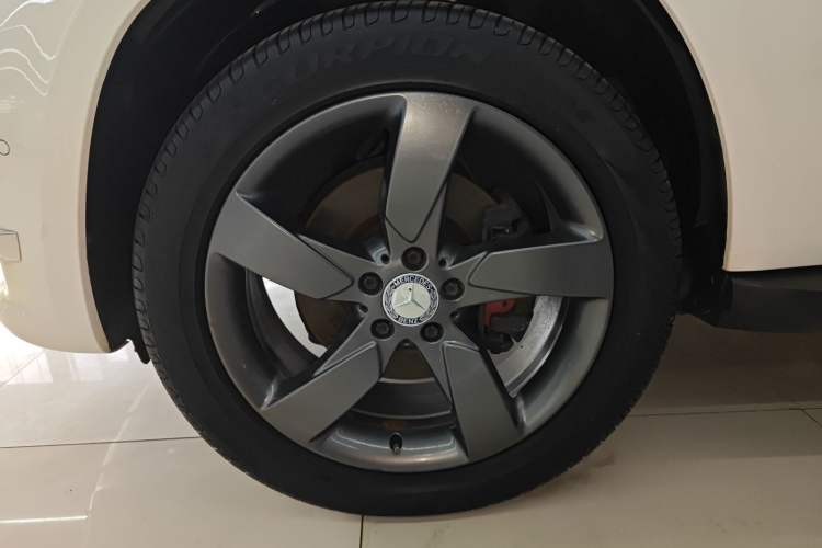 Used Mercedes-Benz GLK-Class 2013 Facelift GLK 300 4MATIC Fashion Edition
