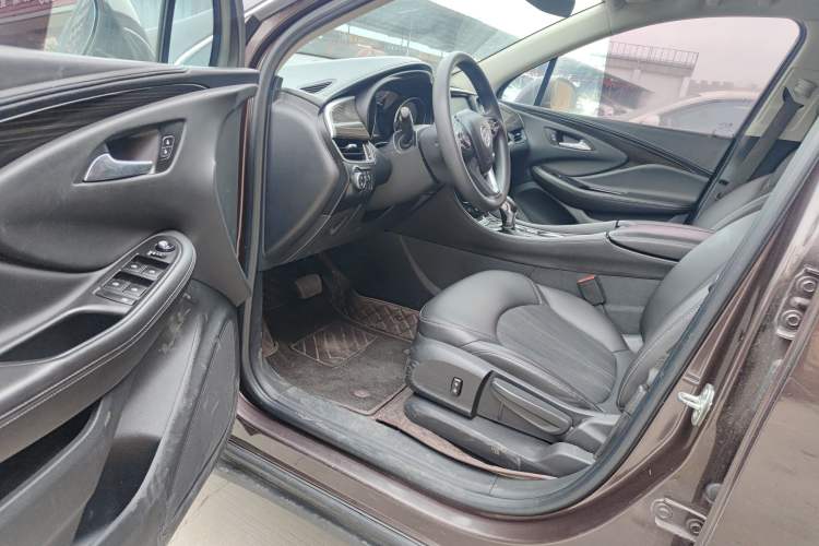 Used Buick Envision 2018 20T Two-Wheel-Drive Leading Model