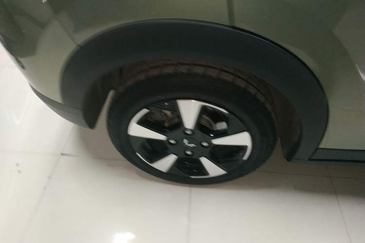 Used Wuling Bingo PLUS 2024 510 km Flagship Edition Four-Seater Version
