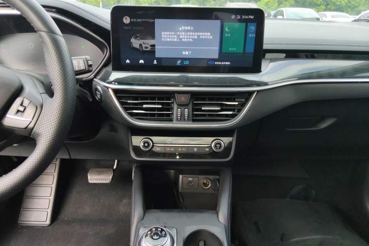 Used Ford Focus 2021 Hatchback EcoBoost 180 Automatic Titanium Edition
