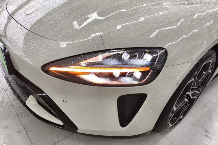 Used Xiaomi Auto SU7 2024 Rear-Drive Long-Range Intelligent Driving Version