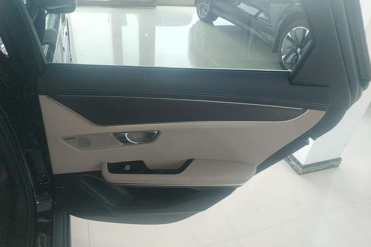 Used BYD Han 2025 DM-i Intelligent Driving Edition 125KM LiDAR Flagship Model