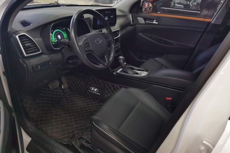 Used Hyundai Tucson 2020 280TGDi Two-Wheel-Drive GLS Smart Connectivity Version China VI Standard
