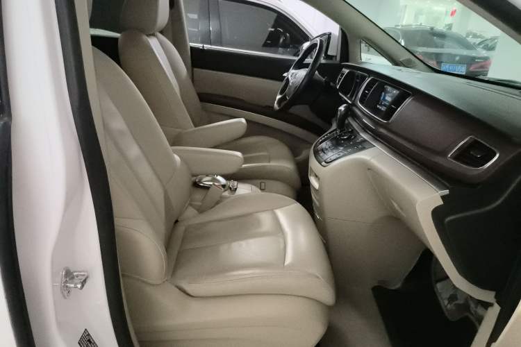 Used Buick GL8 2018 28T Luxury Model China VI Standard
