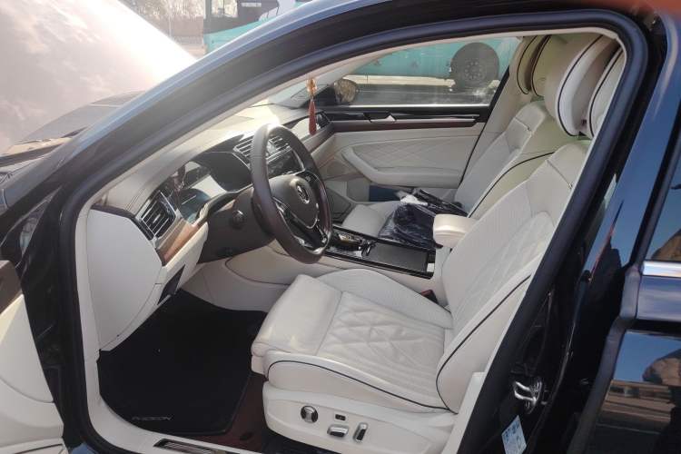 Used Volkswagen Phideon 2021 380TSI Prestige Edition