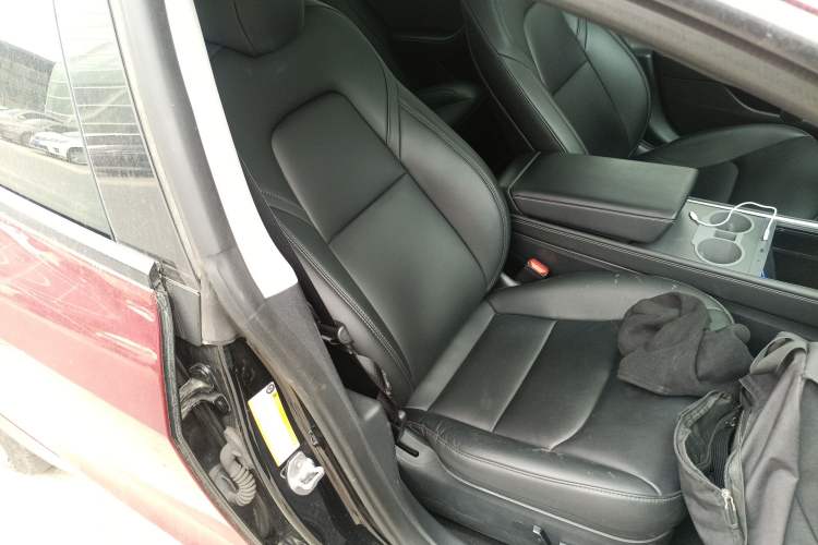 Used Tesla Model 3 2022 Rear-Wheel-Drive Version
