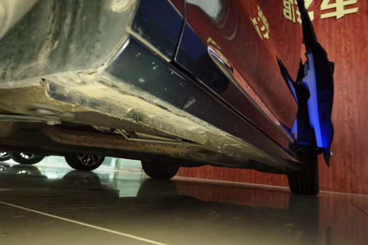 Used Roewe iMAX8 2023 400TGI Comfort Edition