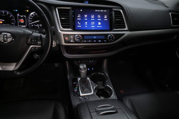 Used Toyota Highlander 2021 2.0T Four-Wheel Drive Luxury Edition 7 Seats
