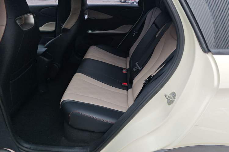 Used BYD Dolphin 2023 420 km Fashion Edition
