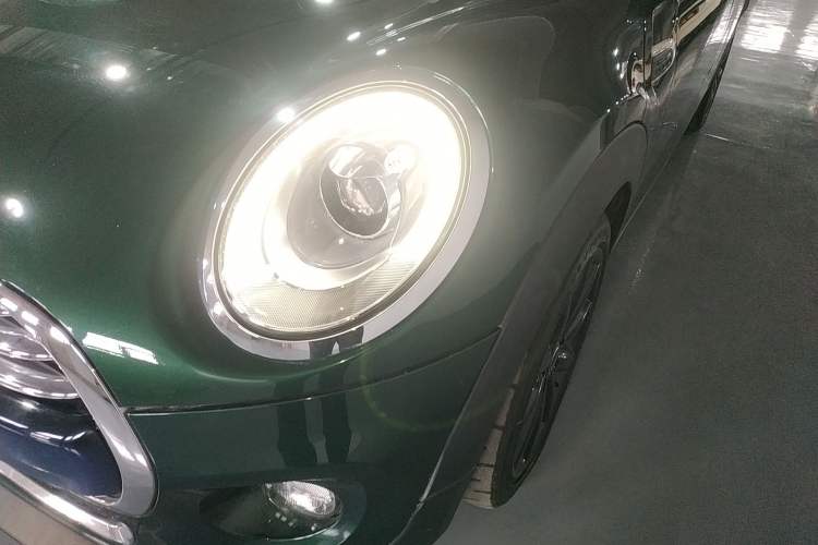 Used  MINI 2016 1.5T COOPER Pioneer Edition Five-Door Model