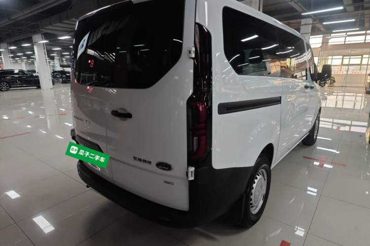 Used Ford Transit 2023 2.0T Diesel Manual Multifunction Commercial Vehicle Short Wheelbase Low Roof 5/6 Seats