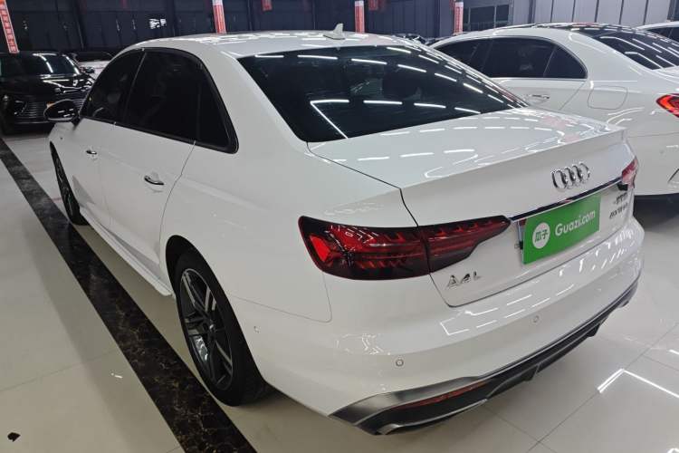Used Audi A4L 2020 40 TFSI Luxury Dynamic Model
