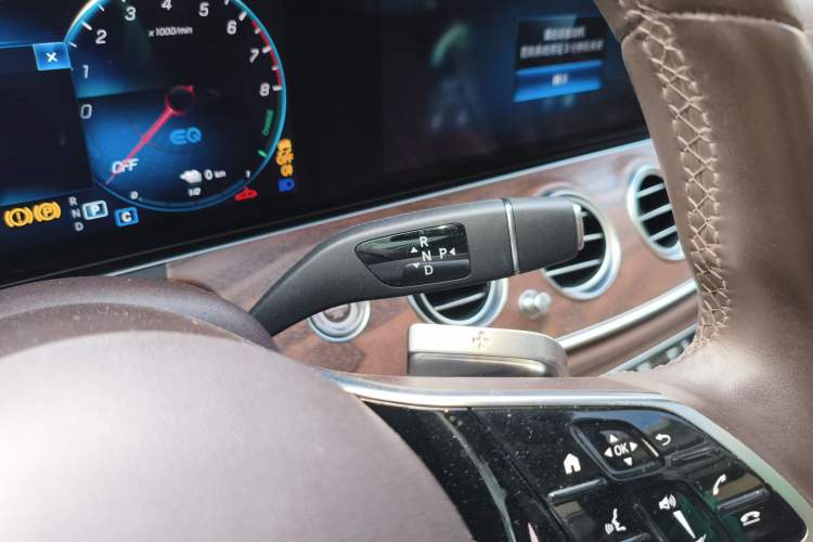 Used Mercedes-Benz E-Class New Energy 2022 Restyled E 350 e L Plug-in Hybrid Sedan
