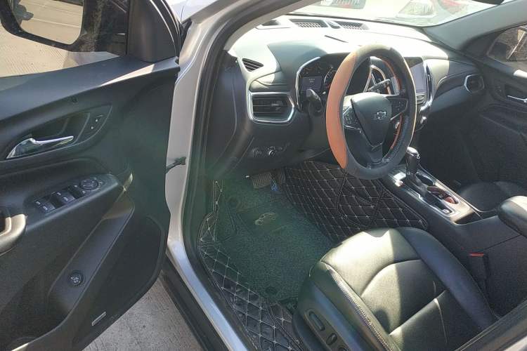 Used Chevrolet Equinox 2018 Redline 550T Automatic All-Wheel-Drive Trailblazer RS Edition
