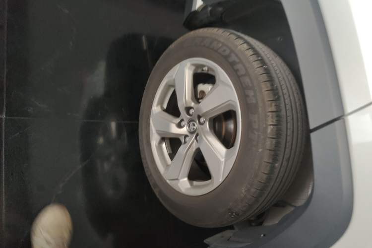 Used Toyota RAV4 Rongfang Plug-in Hybrid 2022 2.5L Two-Wheel Drive Elite Pro
