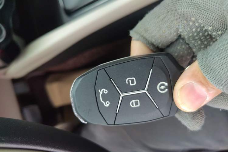 Used Lynk & Co 02 2019 1.5T DCT Two-Wheel Drive Zhaoban Version China VI Standard
