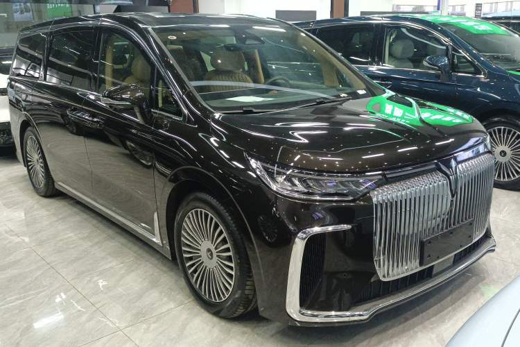 Used VOYAH Dream 2025 PHEV Four-Wheel-Drive Flagship Kunpeng Edition