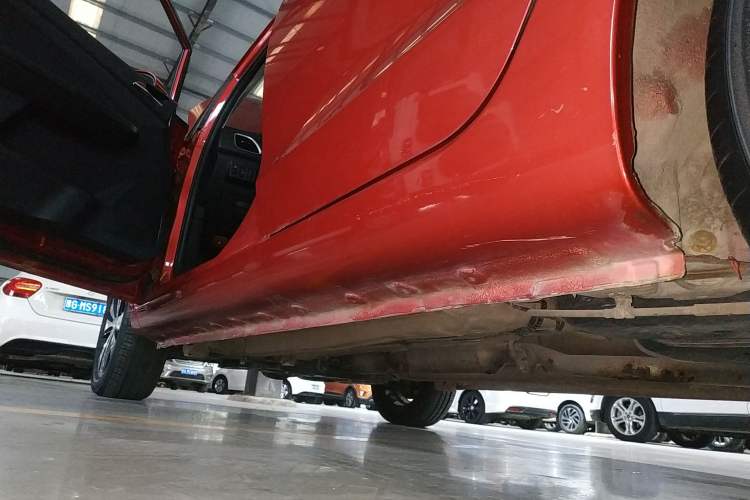 Used Cowin C3R 2015 1.5L Manual Gold Diamond Edition