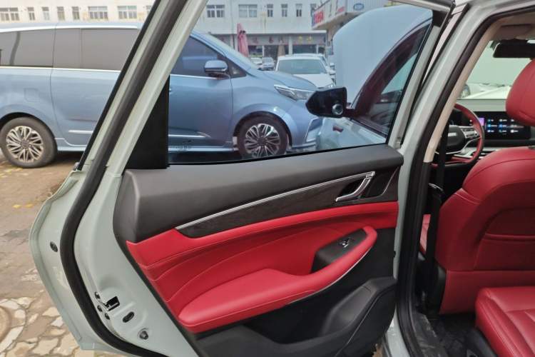 Used Dongfeng Fengon 580 2022 1.5T Automatic Enjoyment Model
