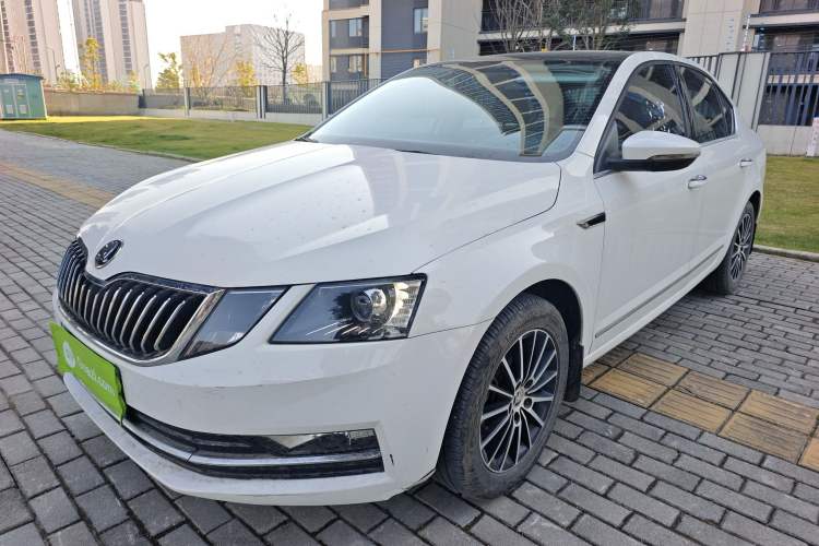 Used Skoda Octavia 2019 TSI230 DSG Luxury Edition