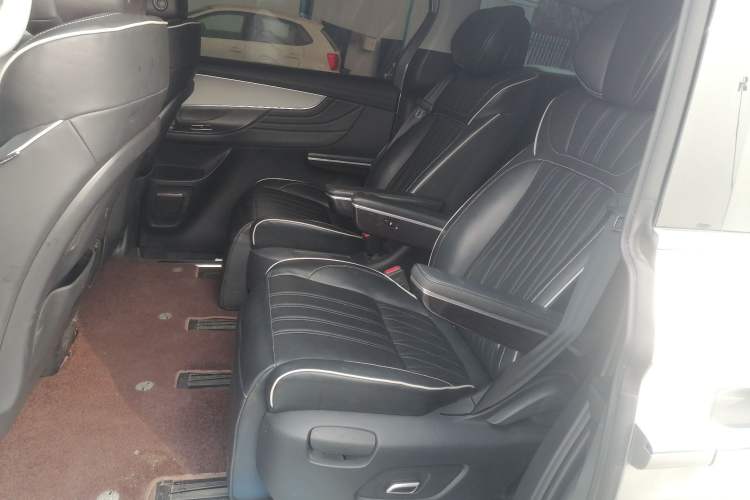 Used Roewe iMAX8 2022 400TGI Flagship Edition
