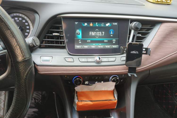 Used Buick GL6 2019 18T 6-Seater Connected Luxury Version China VI Standard