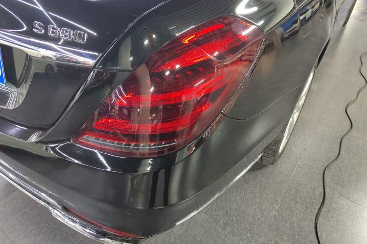 Used Mercedes-Benz S-Class 2014 S 320 L Business Model
