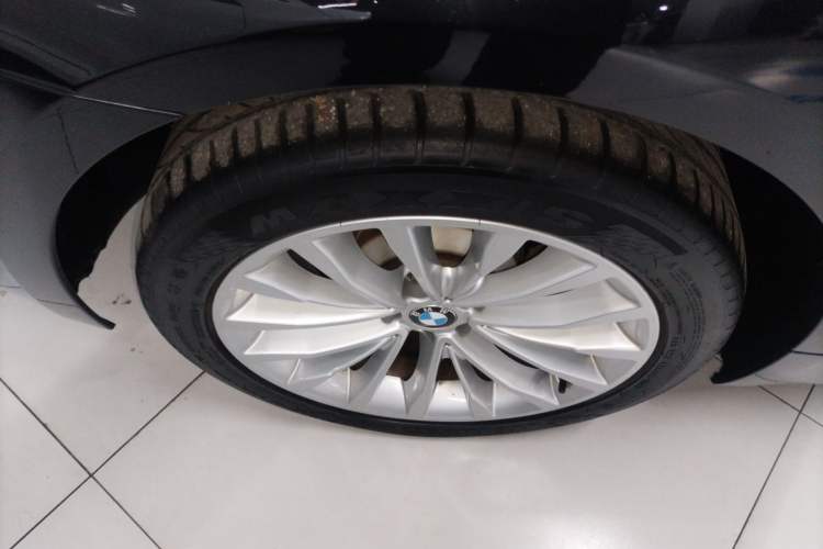 Used BMW 5 Series 2019 525Li Luxury Package
